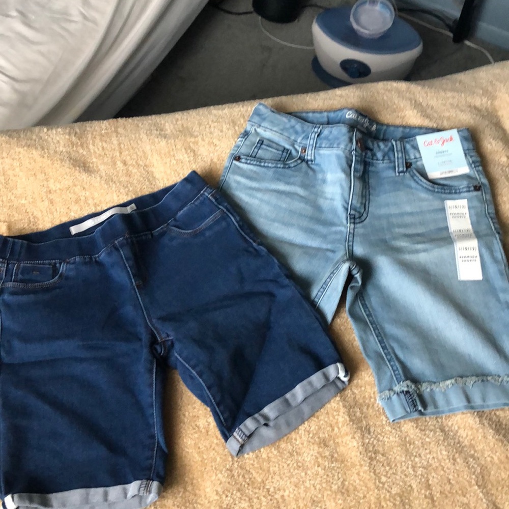 Girls Bermuda length shorts